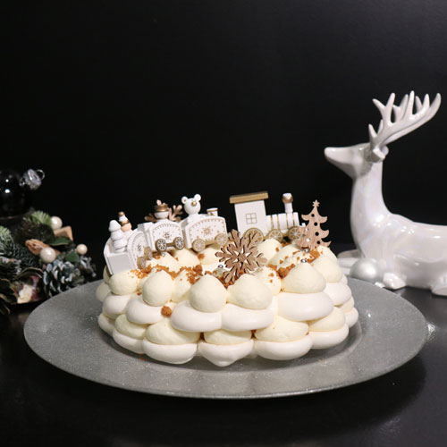Number cake couronne de Noël en meringue